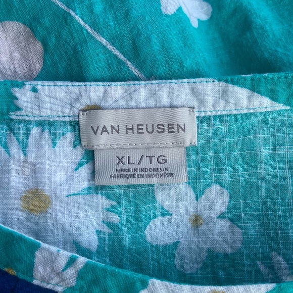 Beautiful Spring Blouse - Picture 8 of 9